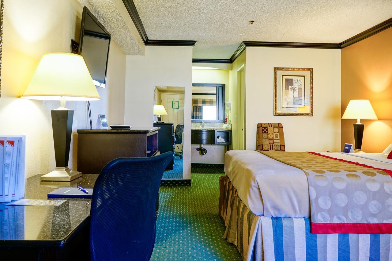 Ramada By Wyndham Ontario Hotel Cameră foto